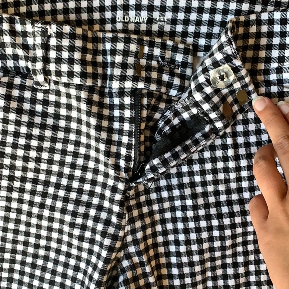 Old Navy checkered pixi pants - Picture 3 of 4